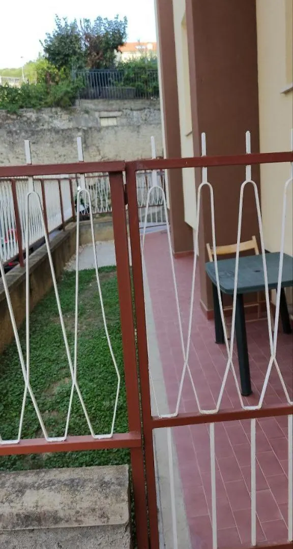 Casa Mare Tutto A Piedi Due Camere Matrimoniali Spotorno 0*,  Italy